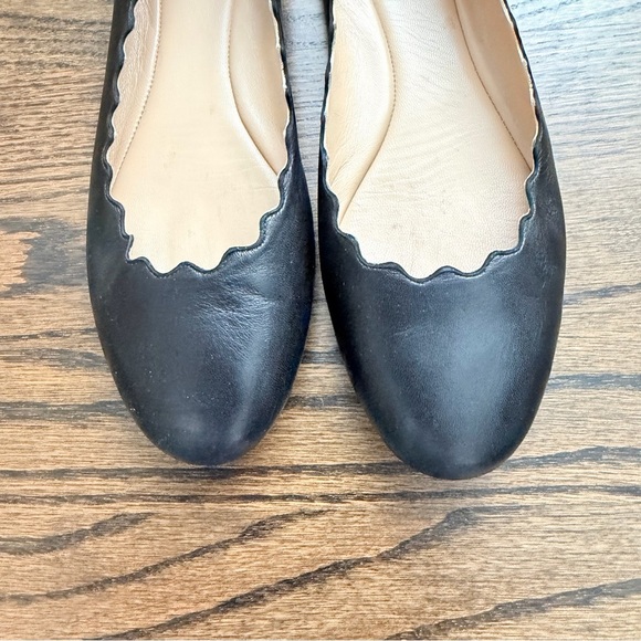 Chloé Women's Black Lauren Scalloped Leather Ballerina Flats - size 38 | US 8 - Picture 2 of 9